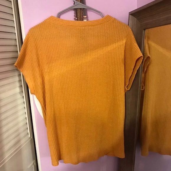 Ashley LeMieux Top - Picture 3 of 3